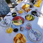 شقة Debora Sa Privatnim Bazenom