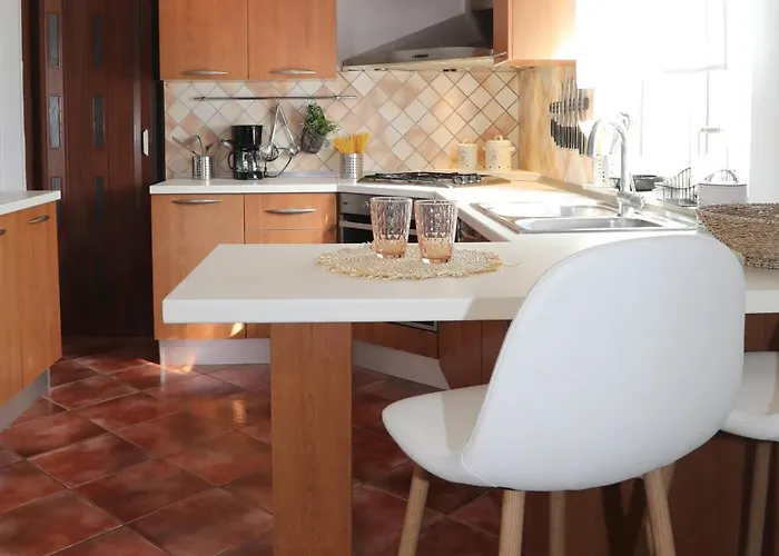 Debora Sa Privatnim Bazenom Pula