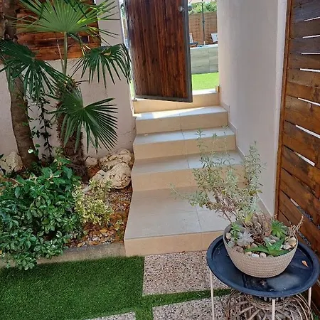 Debora Sa Privatnim Bazenom * Pula