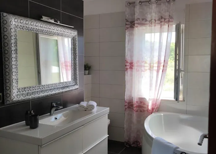 Debora Sa Privatnim Bazenom 公寓