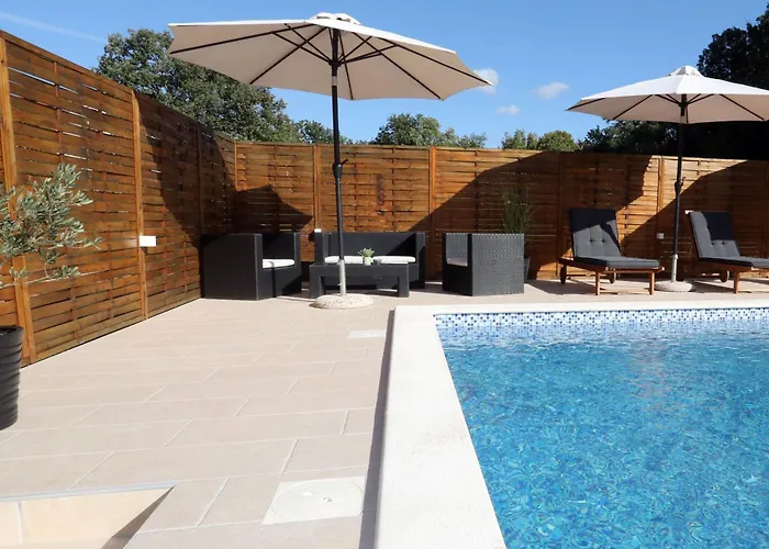 Debora Sa Privatnim Bazenom 公寓 普拉