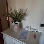 Debora Sa Privatnim Bazenom プーラ